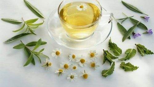 緩解老花眼有妙招，長期堅持效果好